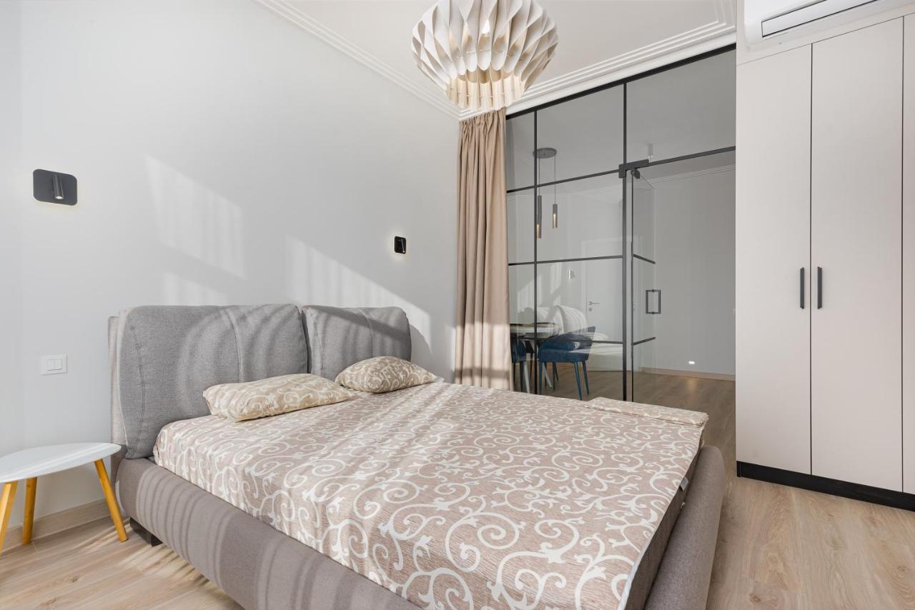 Sea Symphony 3-Bedrooms Apartment Odessa Extérieur photo